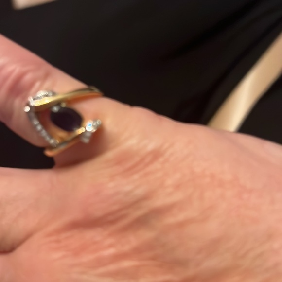 Sapphire Fashion Ring nice to add to collection . Looks fabulous on.. - Picture 4 of 4